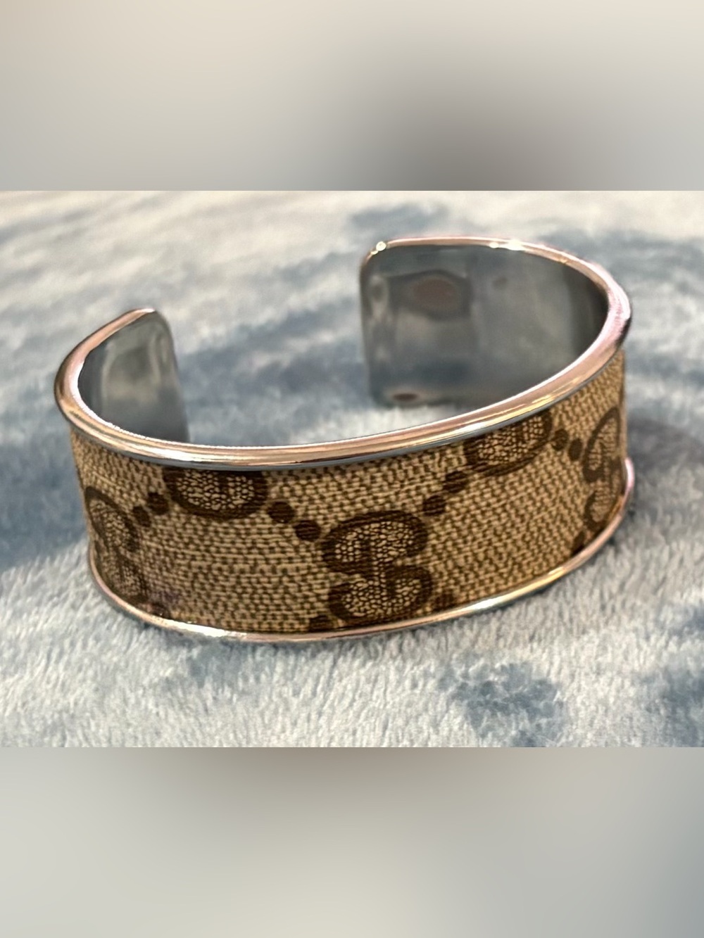Auth Gucci Material-GG Silver Tone Cuff Bracelet - Picture 5 of 6